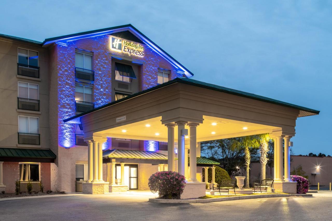 Holiday Inn Express Hotel & Suites Bluffton At Hilton Head Area By Ihg Exterior photo