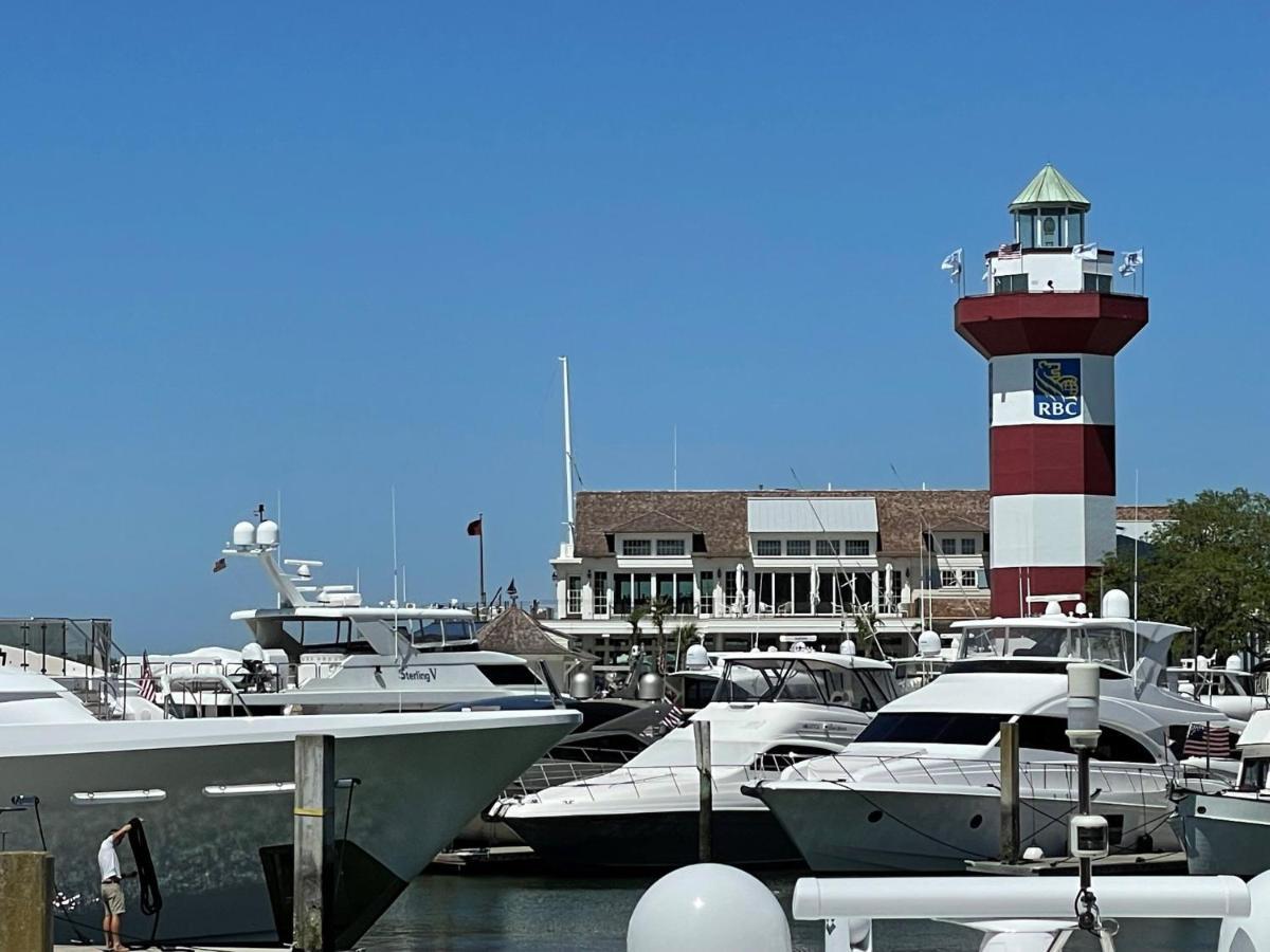Holiday Inn Express Hotel & Suites Bluffton At Hilton Head Area By Ihg Exterior photo